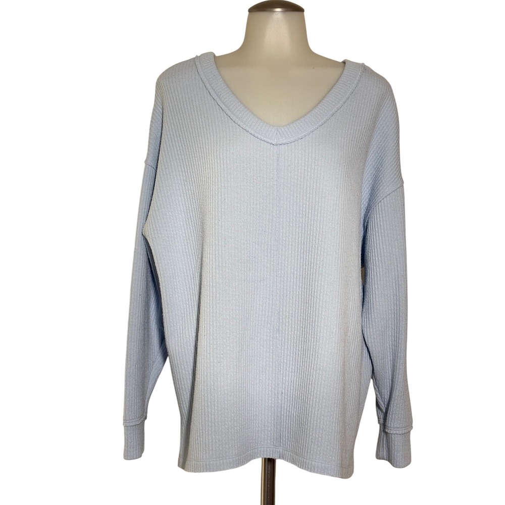 SO Ribbed Knit Top Women Medium‎ Light Baby Blue V-Neck Thumbhole Oversized EUC